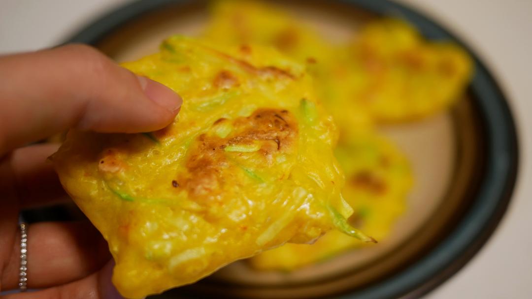 西葫芦虾饼【宝宝辅食】的做法