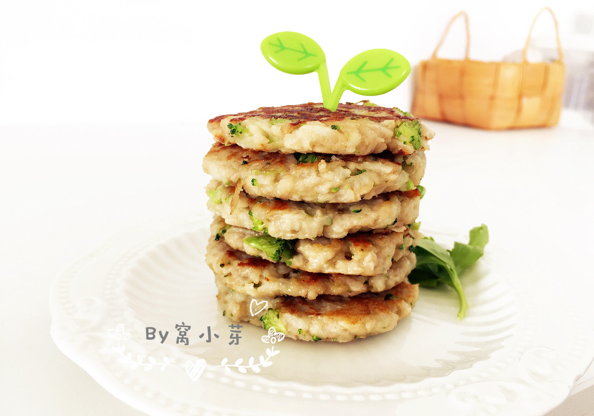 宝宝辅食：香香的小藕饼的做法
