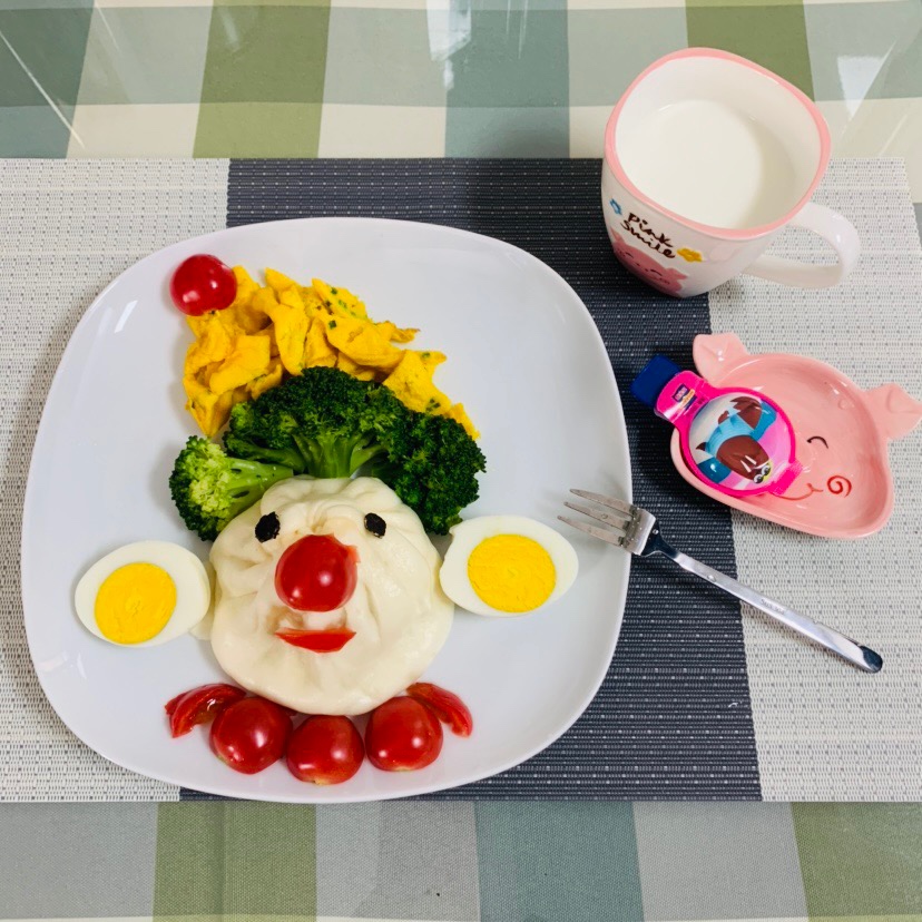 小丑趣味早餐