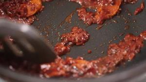 水煮牛肉：《中餐厅》张亮拿手菜（视频菜谱）的做法 步骤8