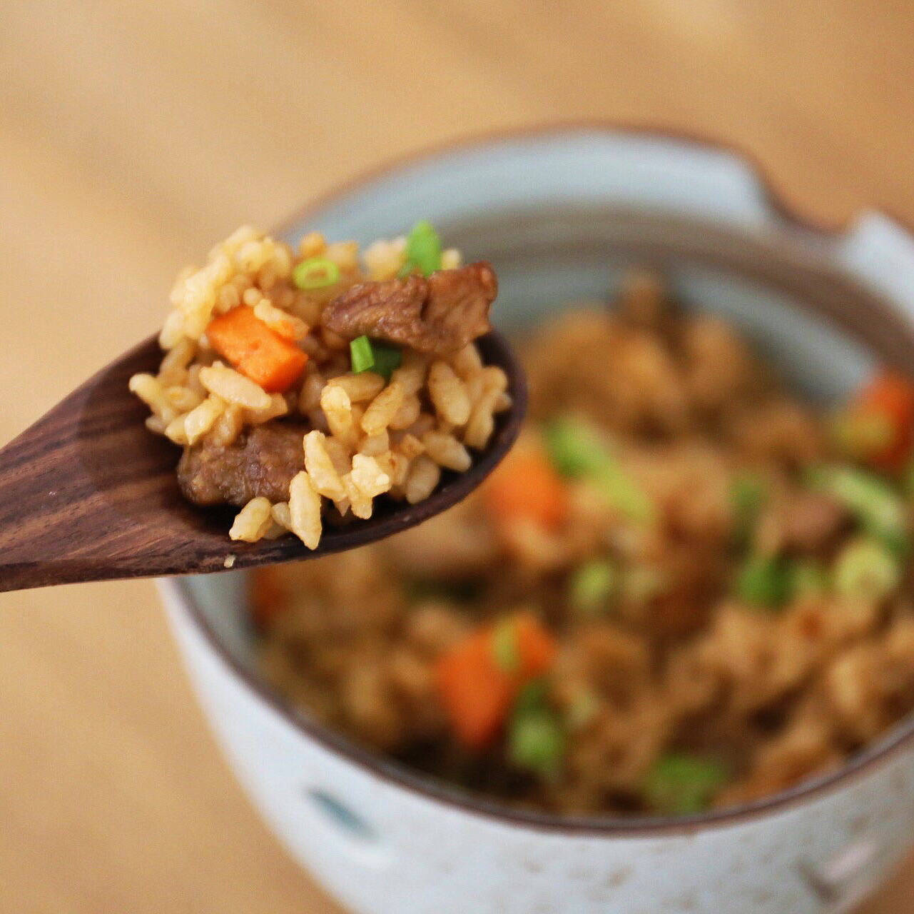 喷香羊肉焖饭