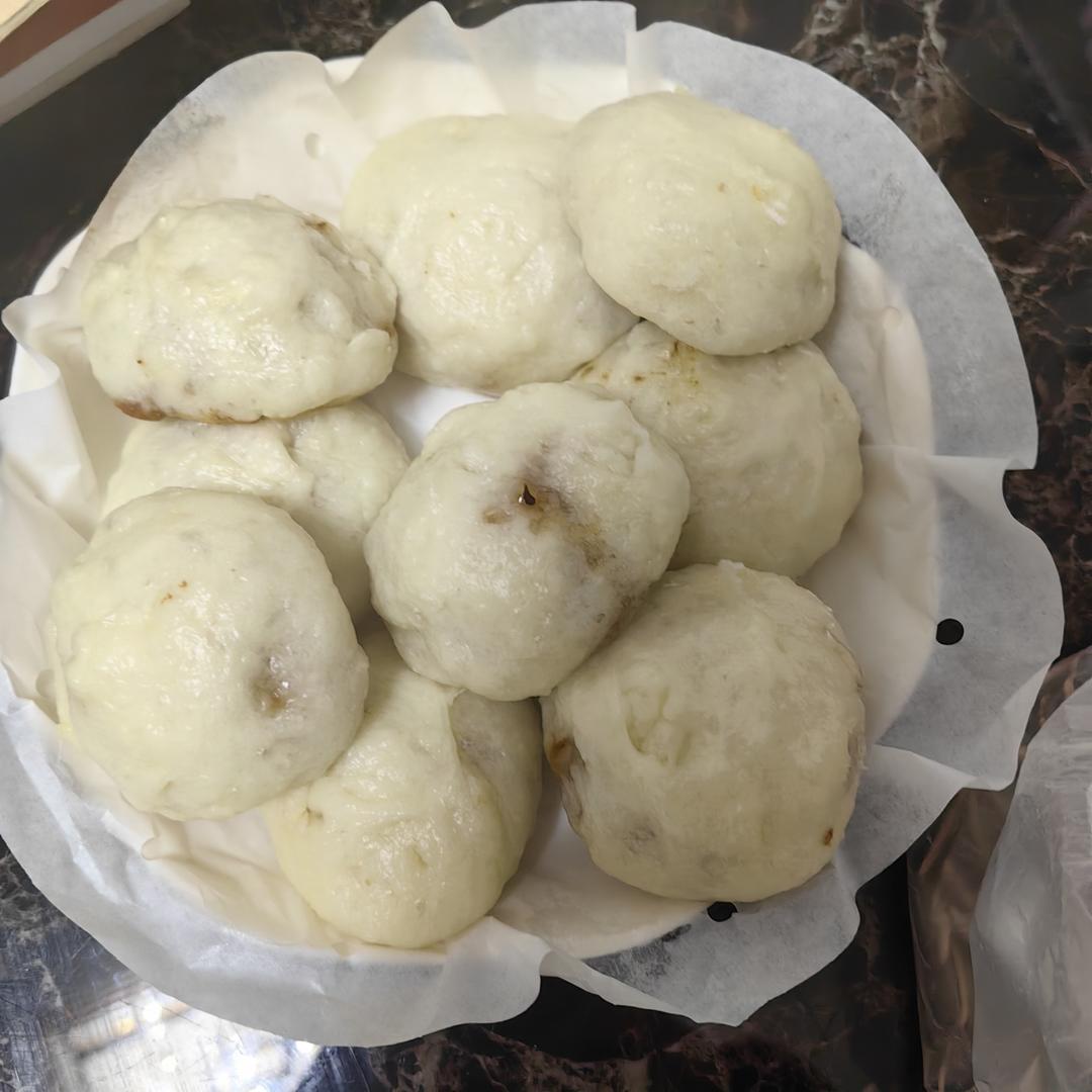 软面透油小笼包