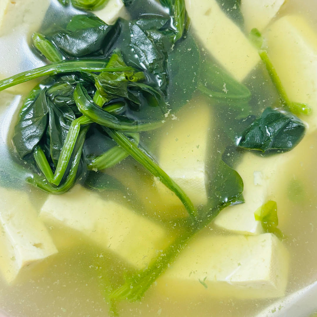 减肥低卡高蛋白靓汤-菠菜豆腐鸡蛋汤，可加洋车前子壳粉