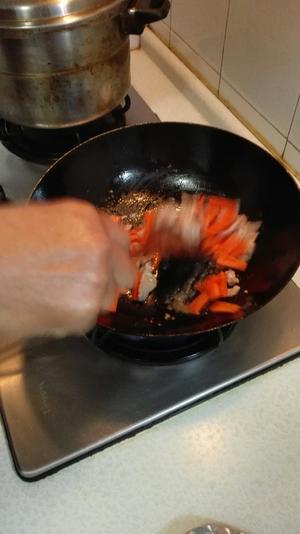 胡萝卜肉片炒笋片的做法 步骤6