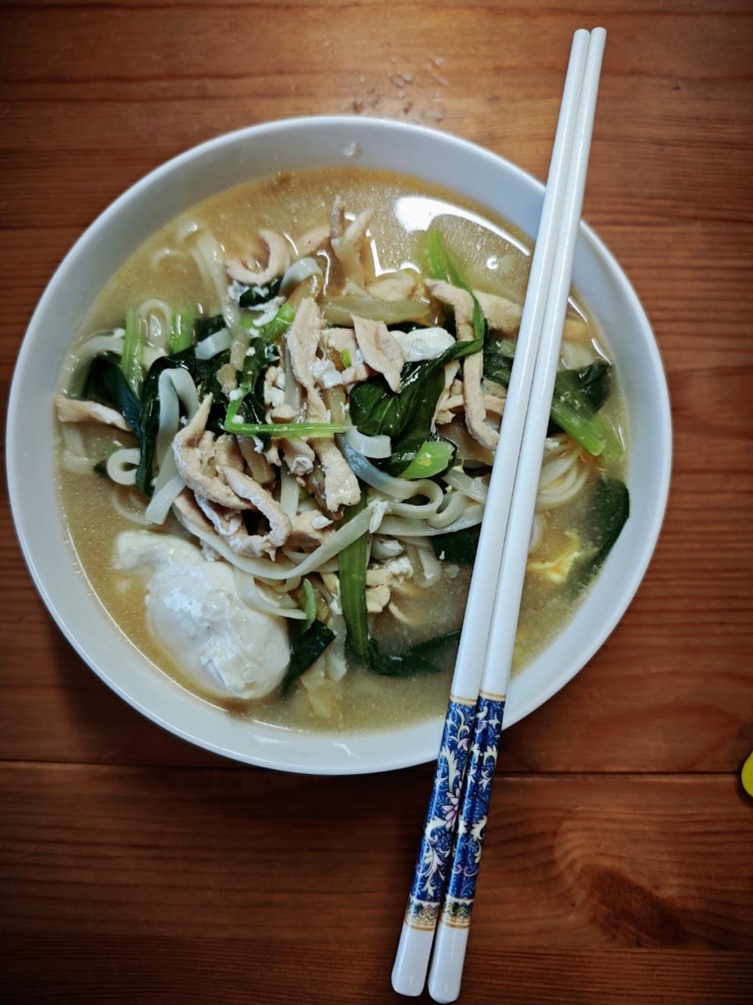 上学上班族的快手榨菜鸡丝面