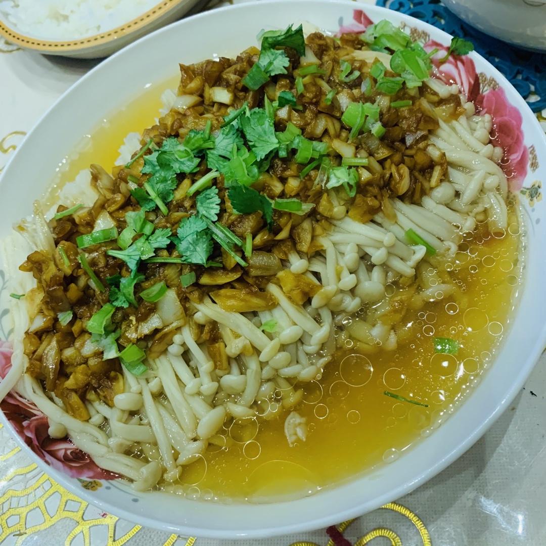 蒜蓉蒸金针菇