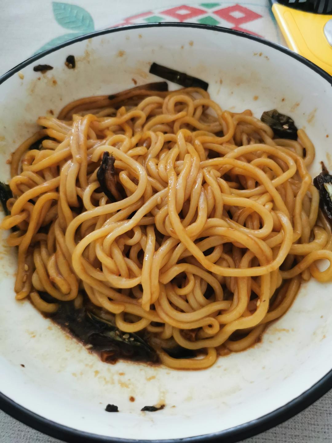 10分钟搞定的一碗葱油拌面