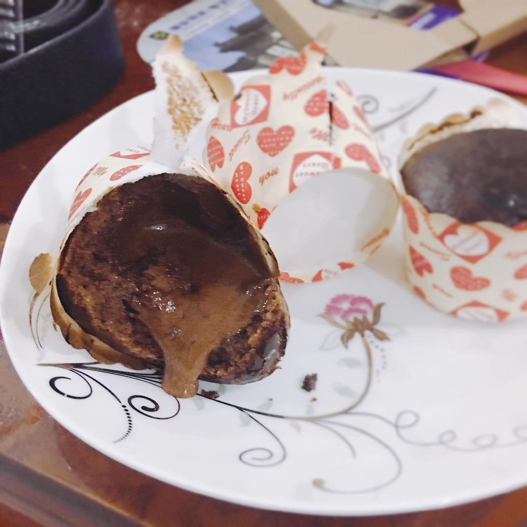 巧克力熔岩蛋糕