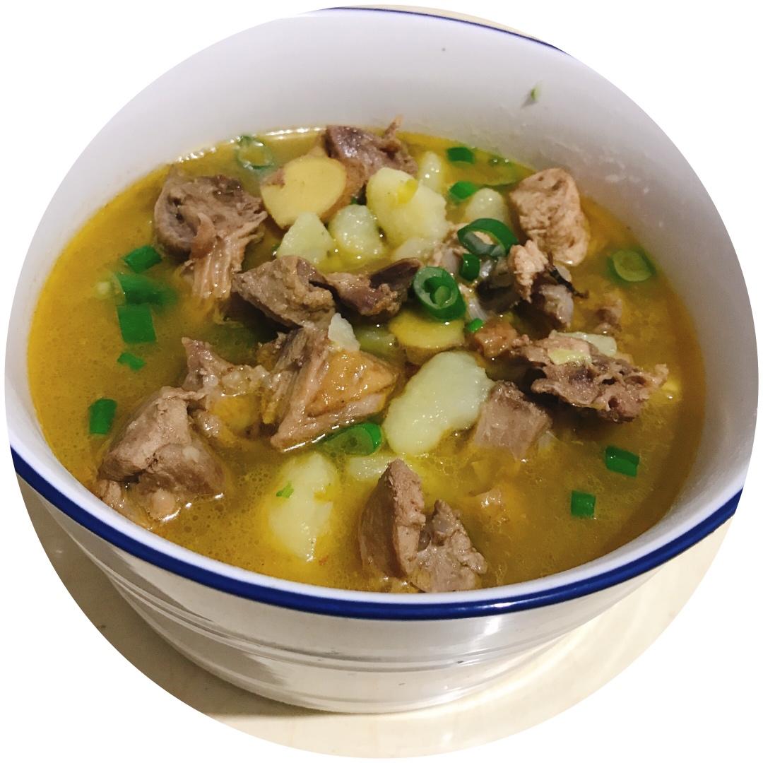 土豆炖鸡块