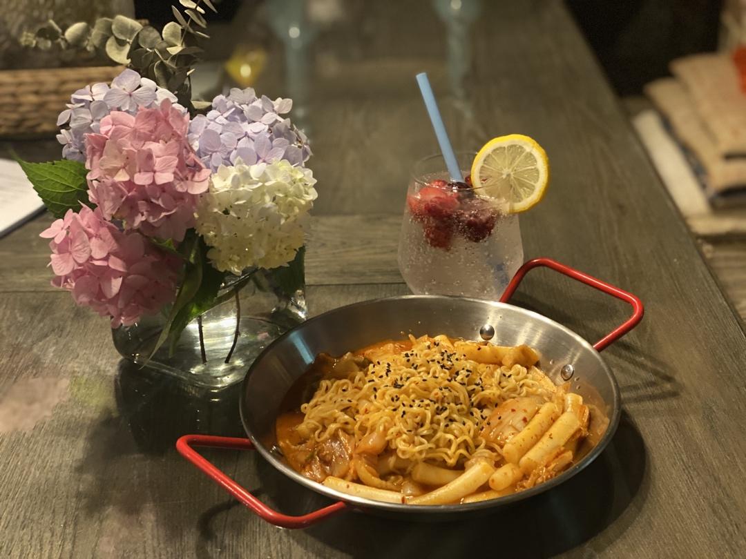 泡菜炒年糕