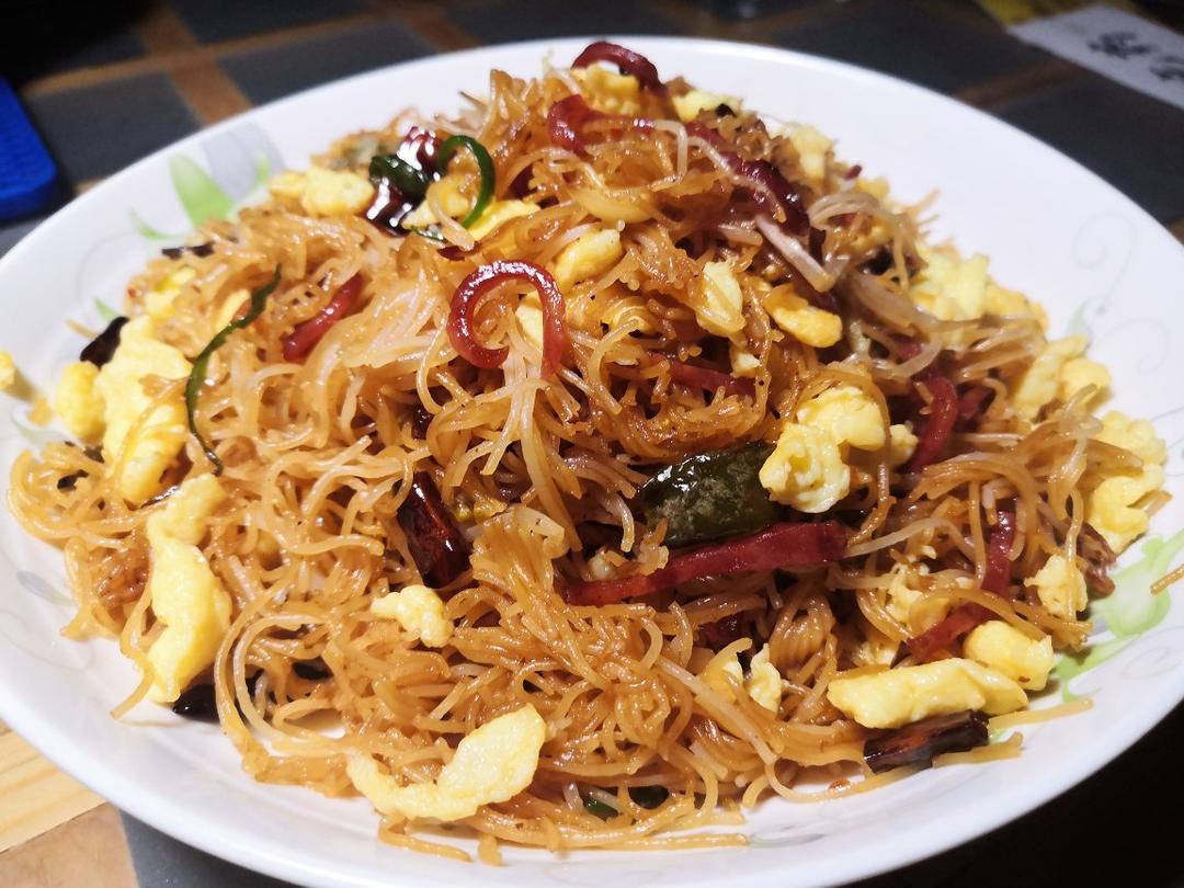鸡蛋炒米粉，正确泡发干米粉，不碎、不坨、不粘锅、口感Q弹
