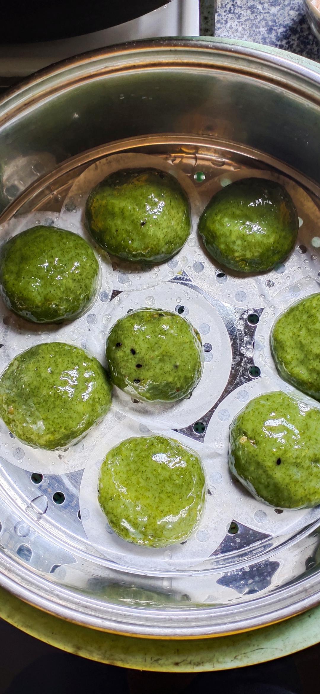 软软糯糯的青团配方和做法（附肉松咸蛋黄馅料配方）