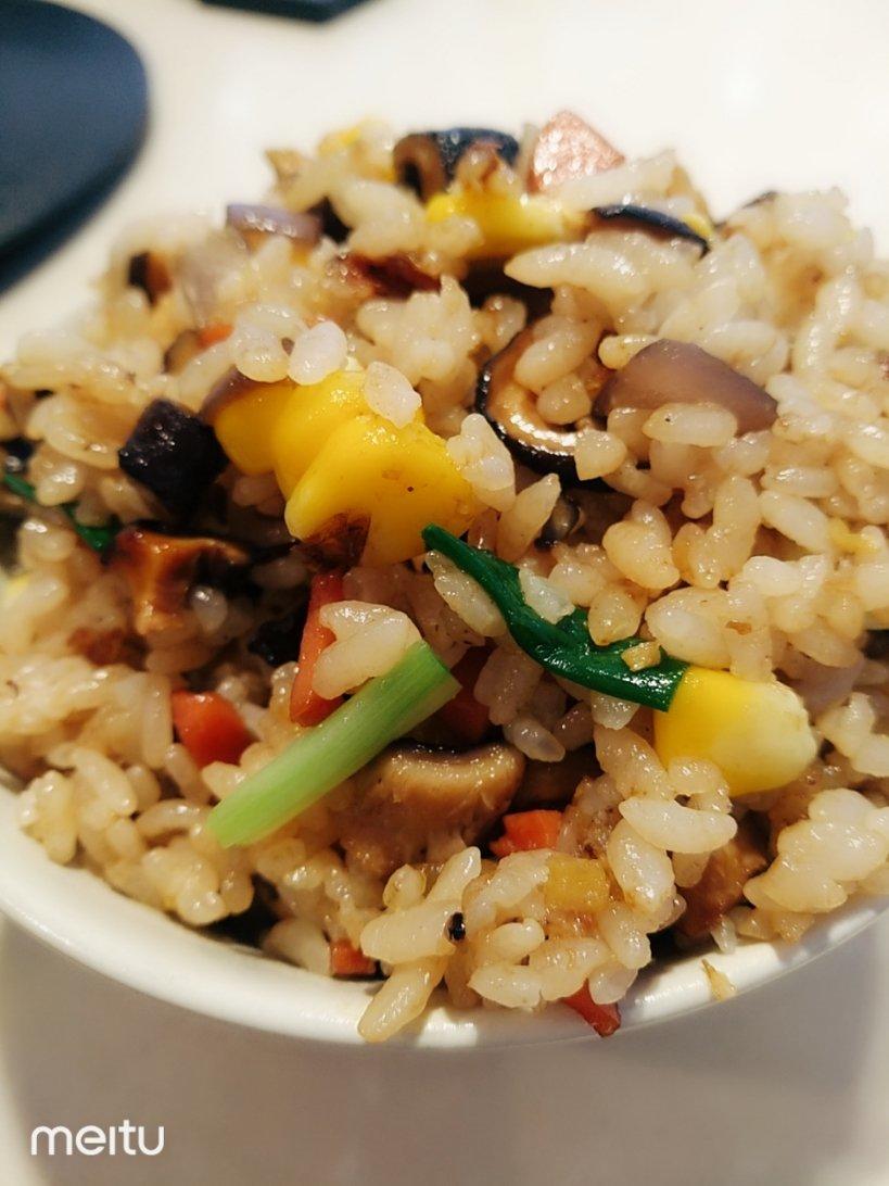 中式主食17:  香菇油饭
