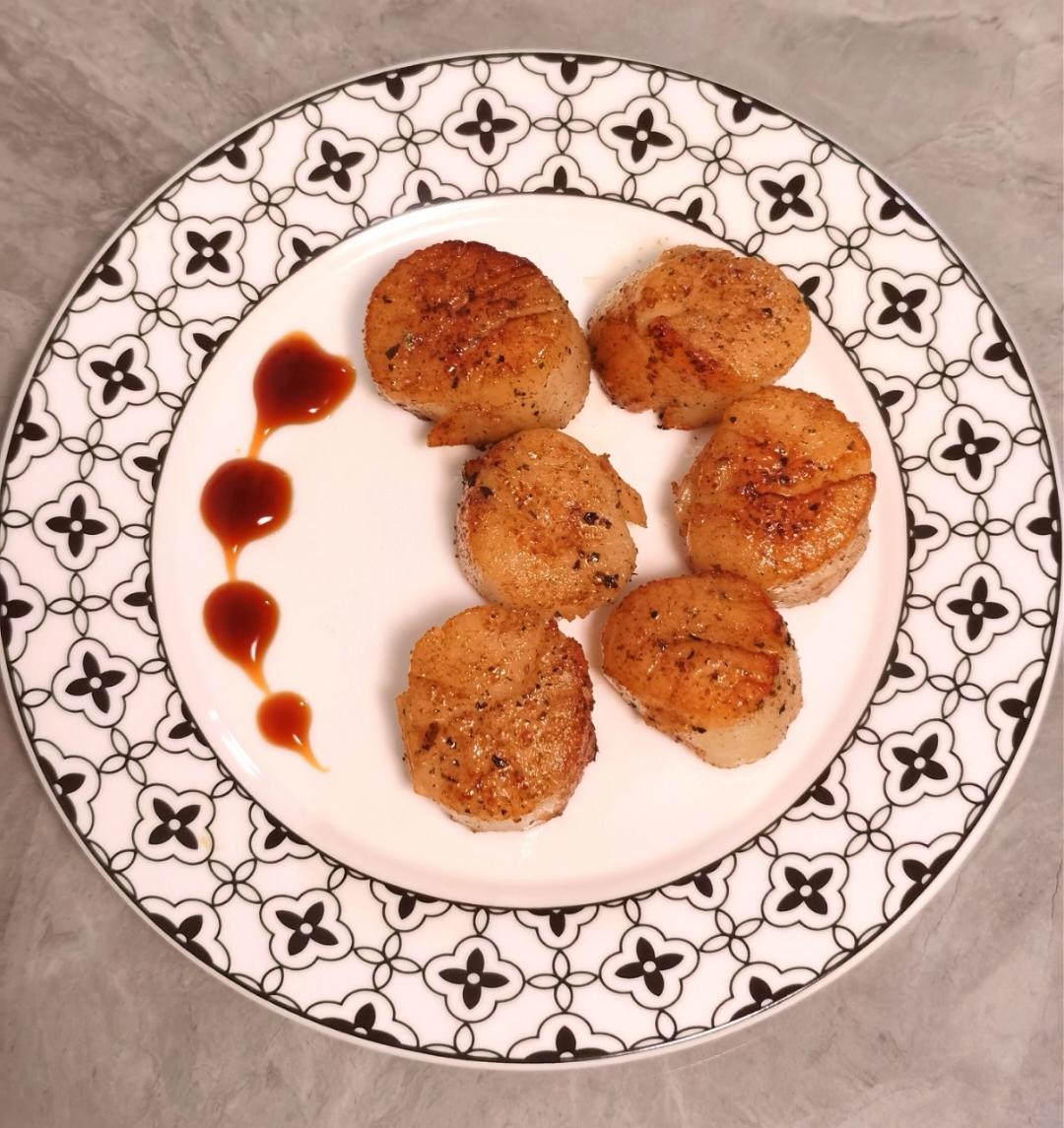 黄油煎干贝/瑶柱