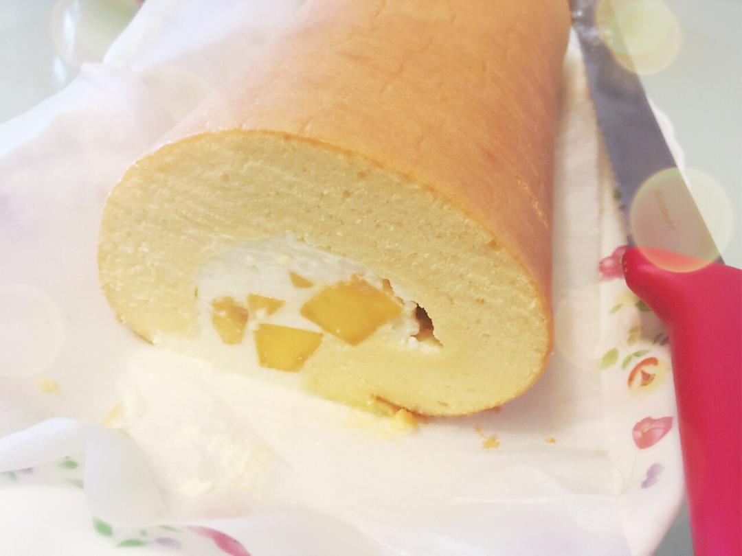 胖乎乎奶油芒果卷/不开裂不掉皮全过程详细图解烘焙视频/蛋糕篇6：「厚卷」