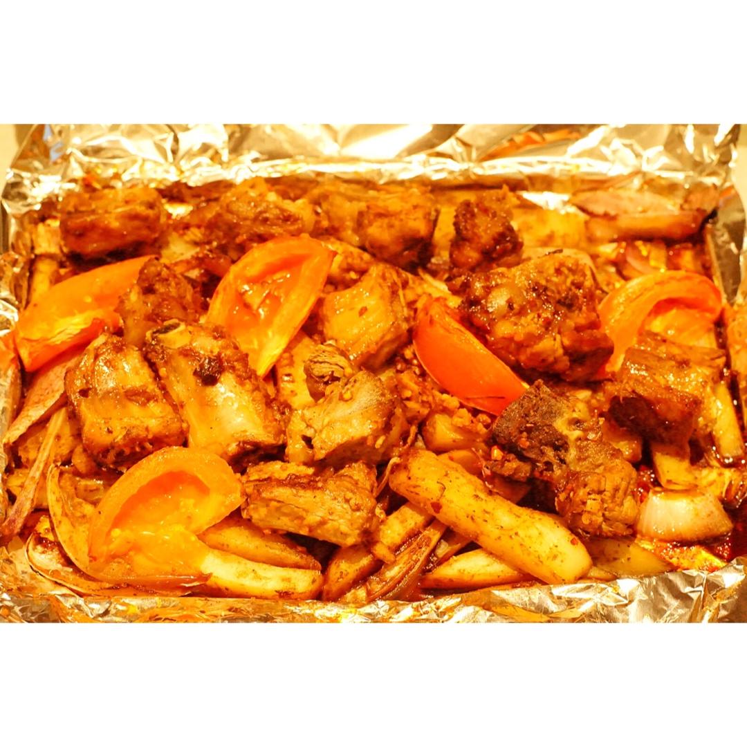 【烤箱新手】蜜汁孜然土豆洋葱烤排骨