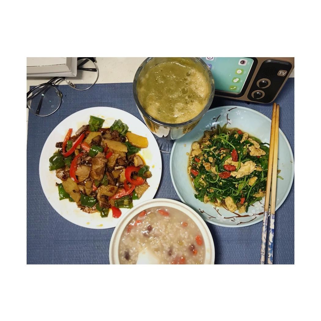 青椒土豆，素菜也可以香香的