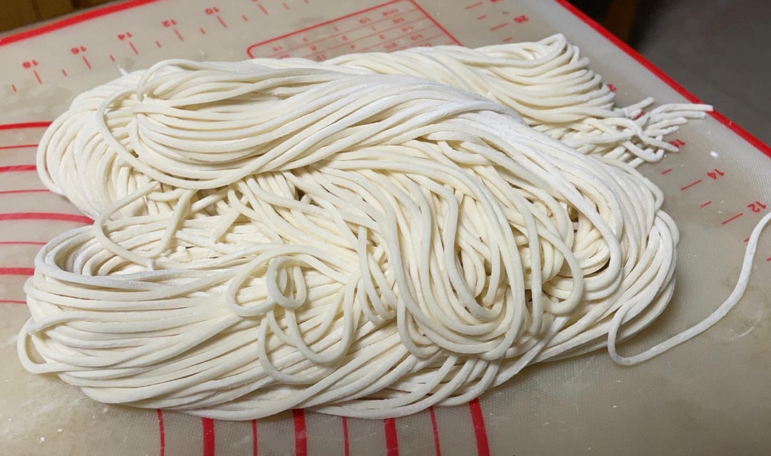 手擀面刀削面机器面