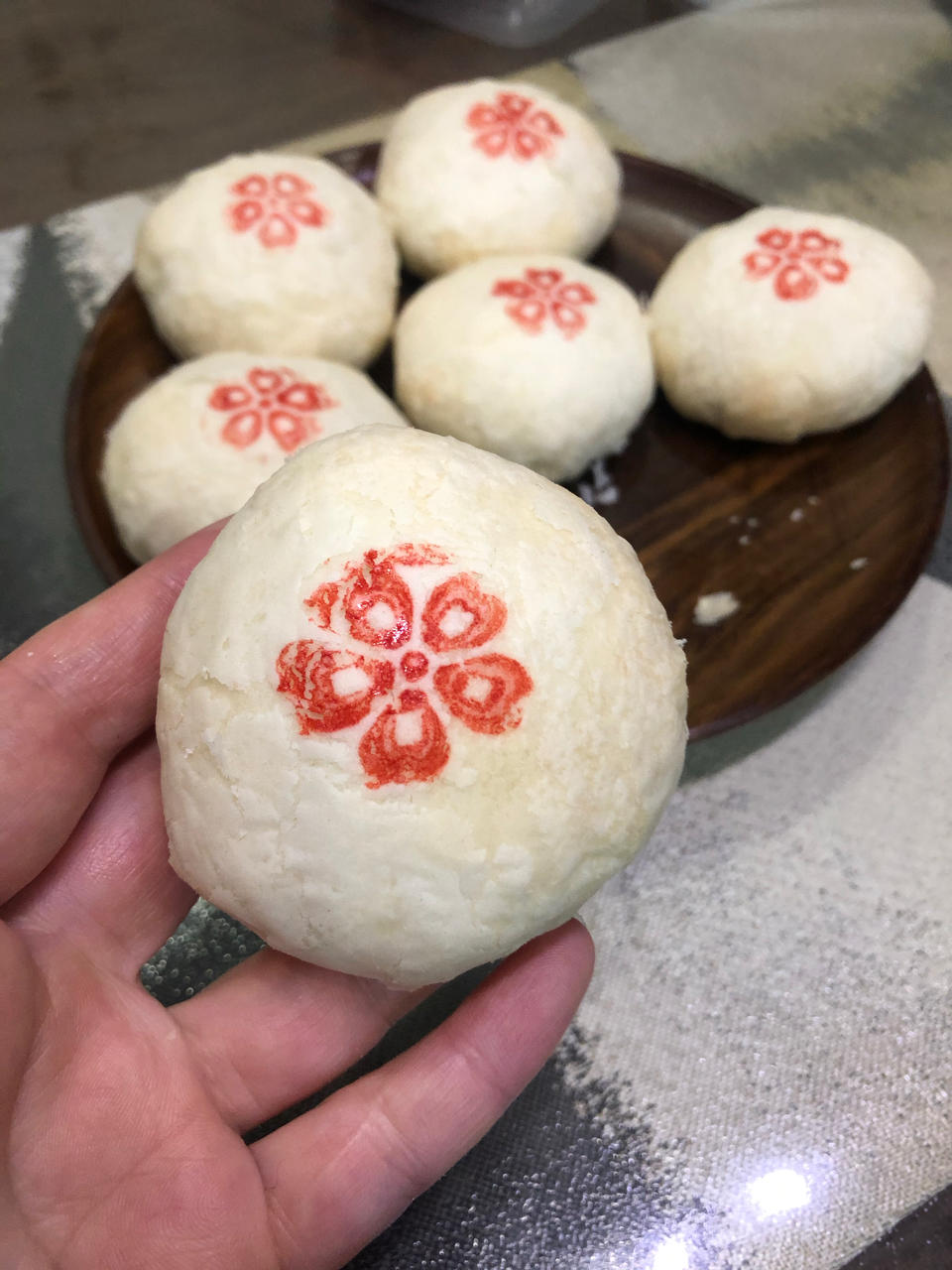 玫瑰鲜花饼【附玫瑰酱的做法】