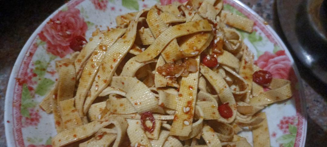 ‼️比辣条还好吃百倍〰️香辣豆皮✅零厨艺