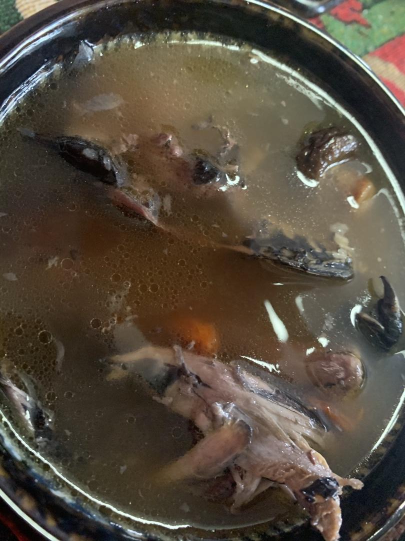 香菇乌鸡汤