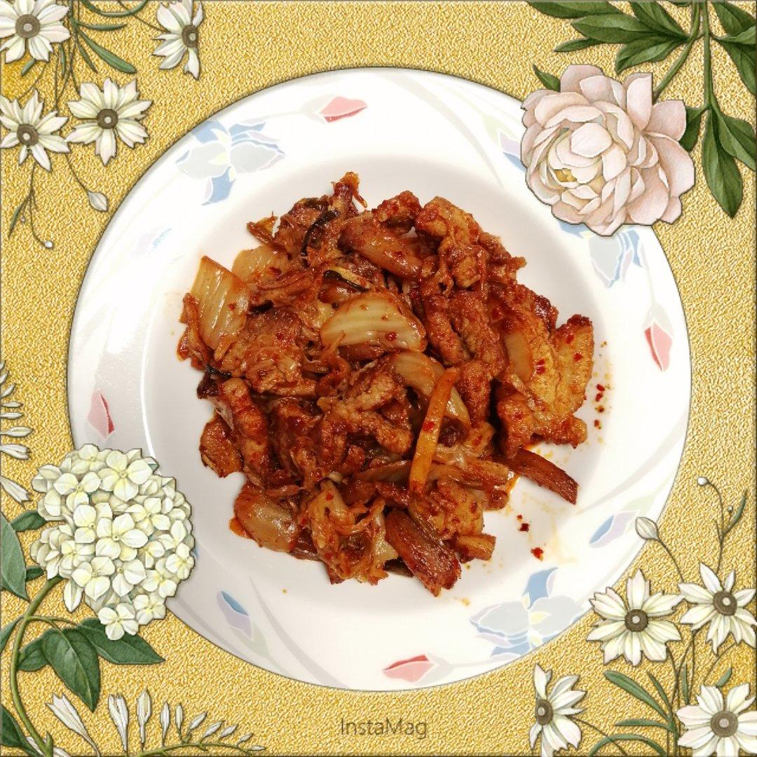 辣白菜炒五花肉
