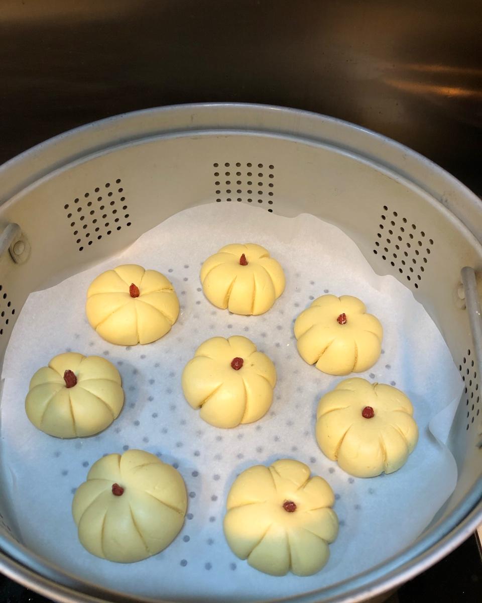 南瓜糯米粉豆沙包