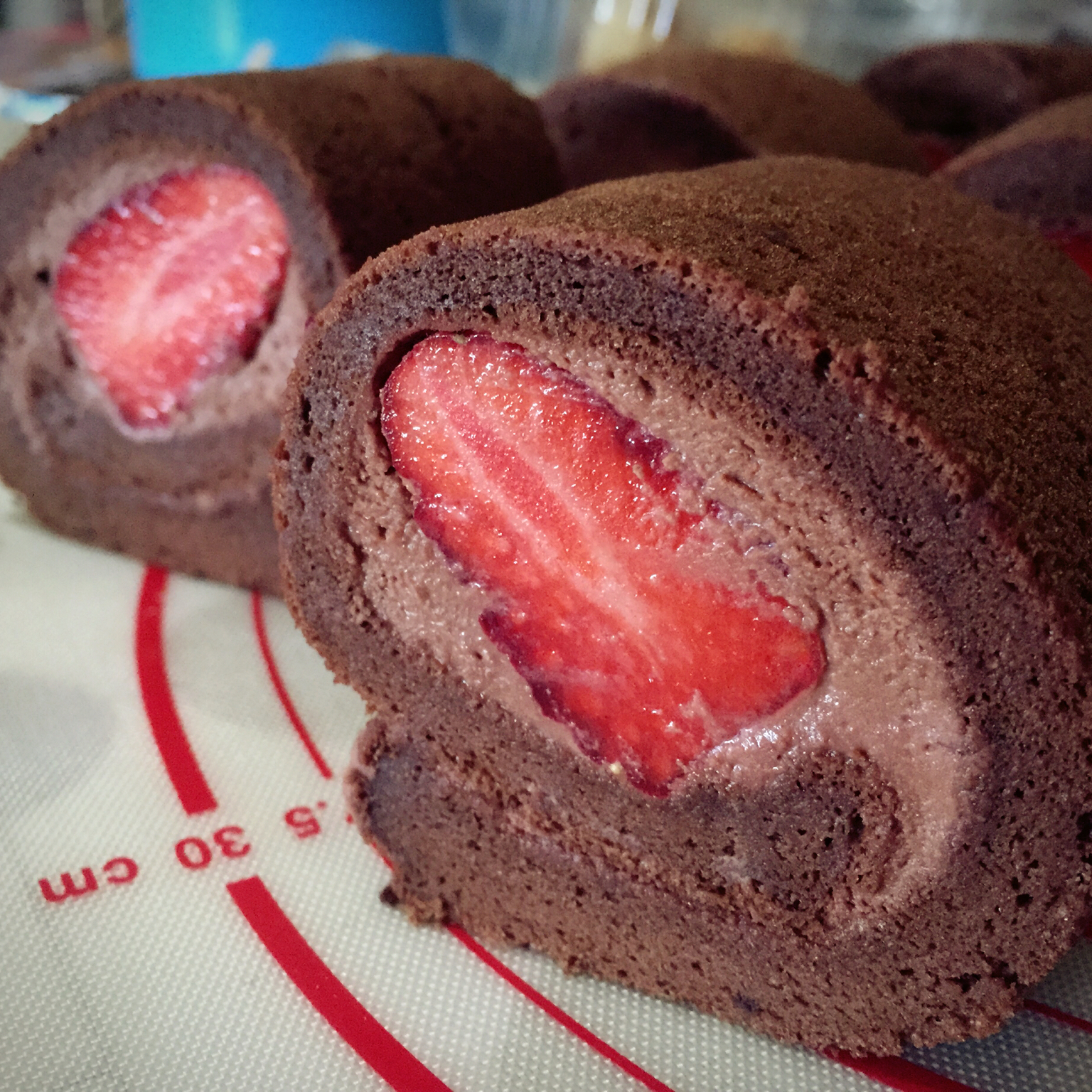 甘纳许巧克力蛋糕卷