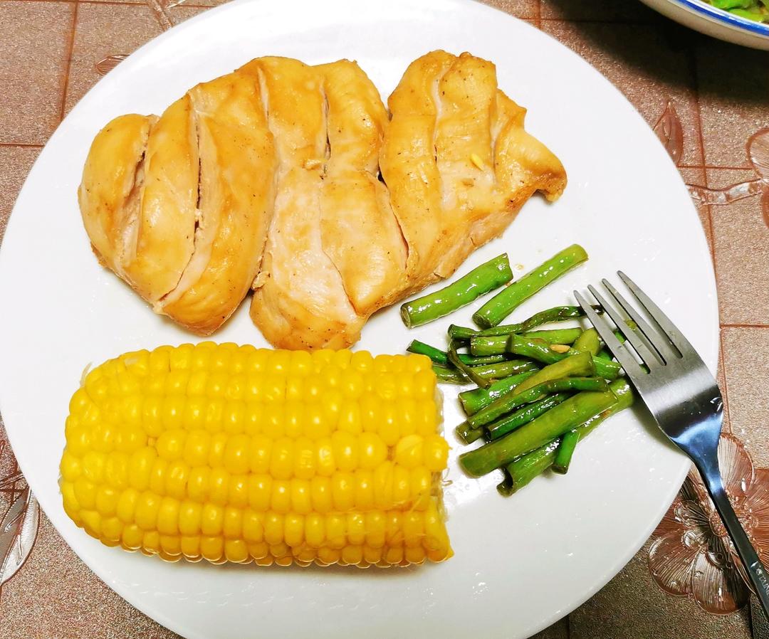 无油香烤鸡胸肉