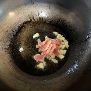 蚝油粉丝卷心菜的做法 步骤3