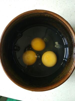 来自蛋蛋的星星——秋葵厚蛋烧的做法 步骤2