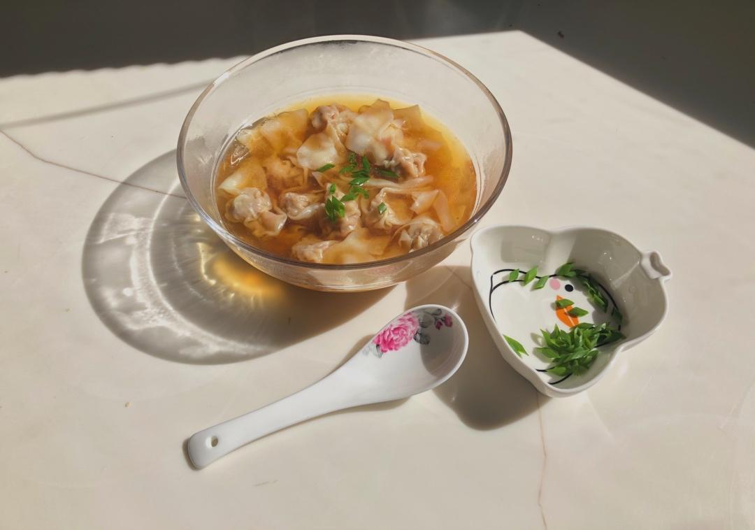 鲜虾猪肉小馄饨