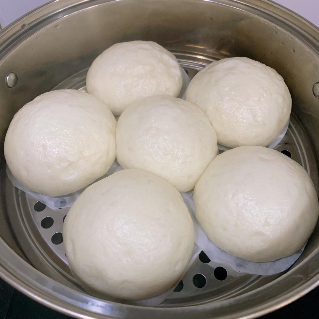 在面包机帮助下蒸馒头