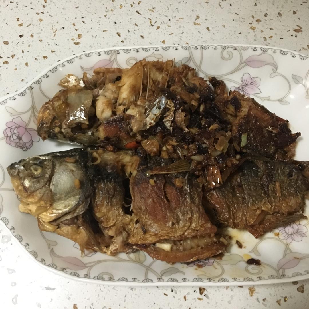 红烧鲫鱼