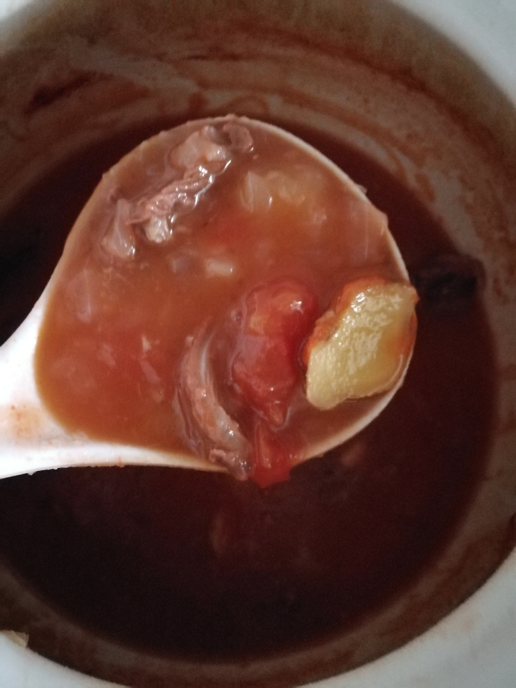 番茄牛腩土豆煲的做法