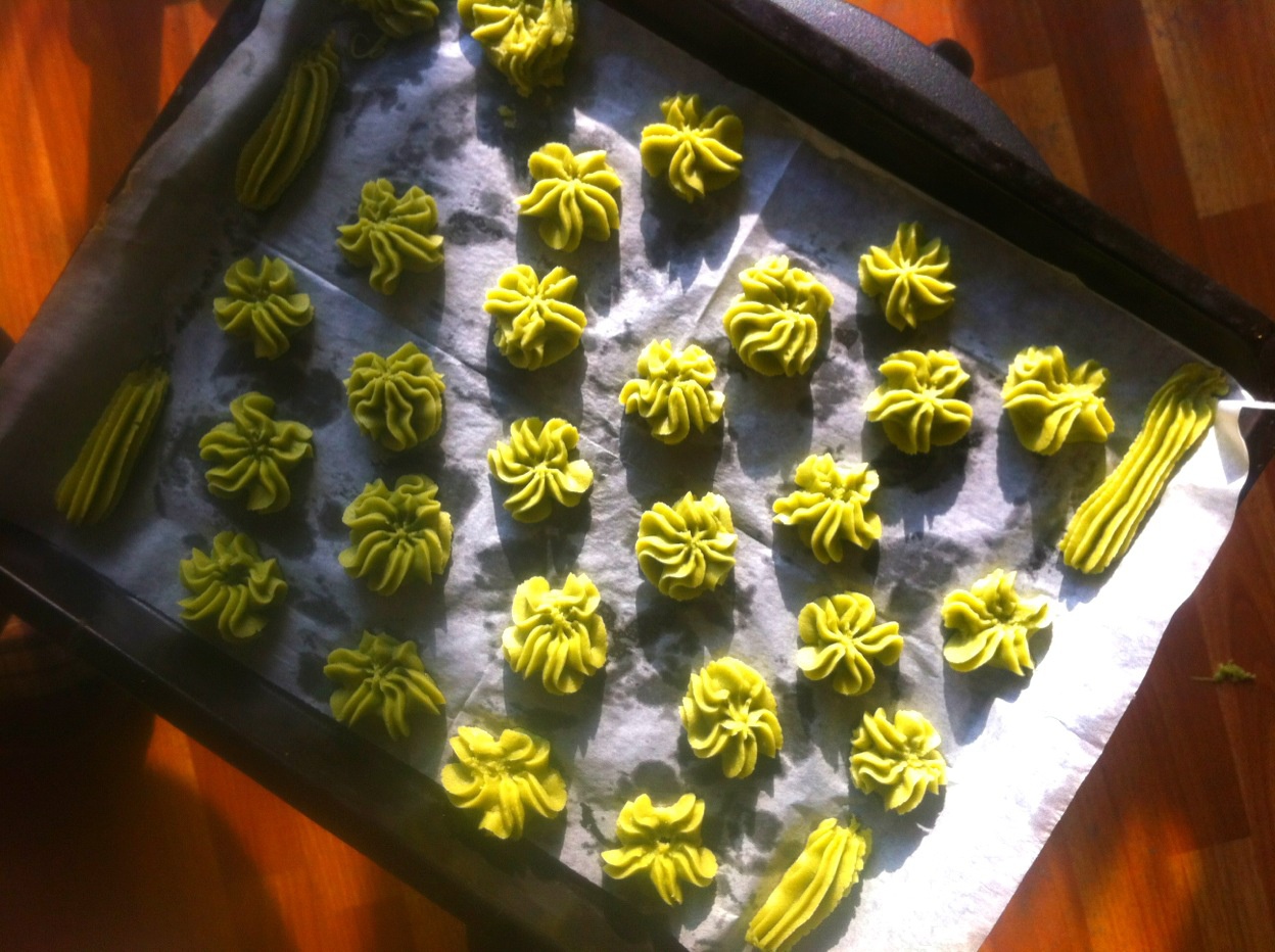 多种口味曲奇（香草、巧克力、抹茶）