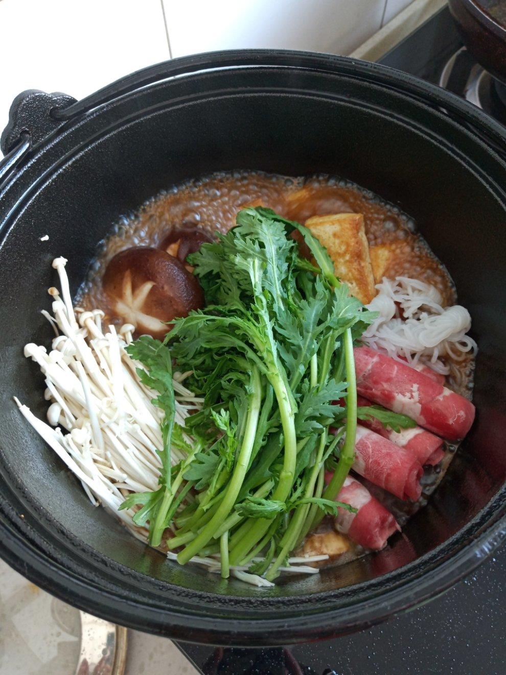 寿喜烧（日式牛肉火锅）