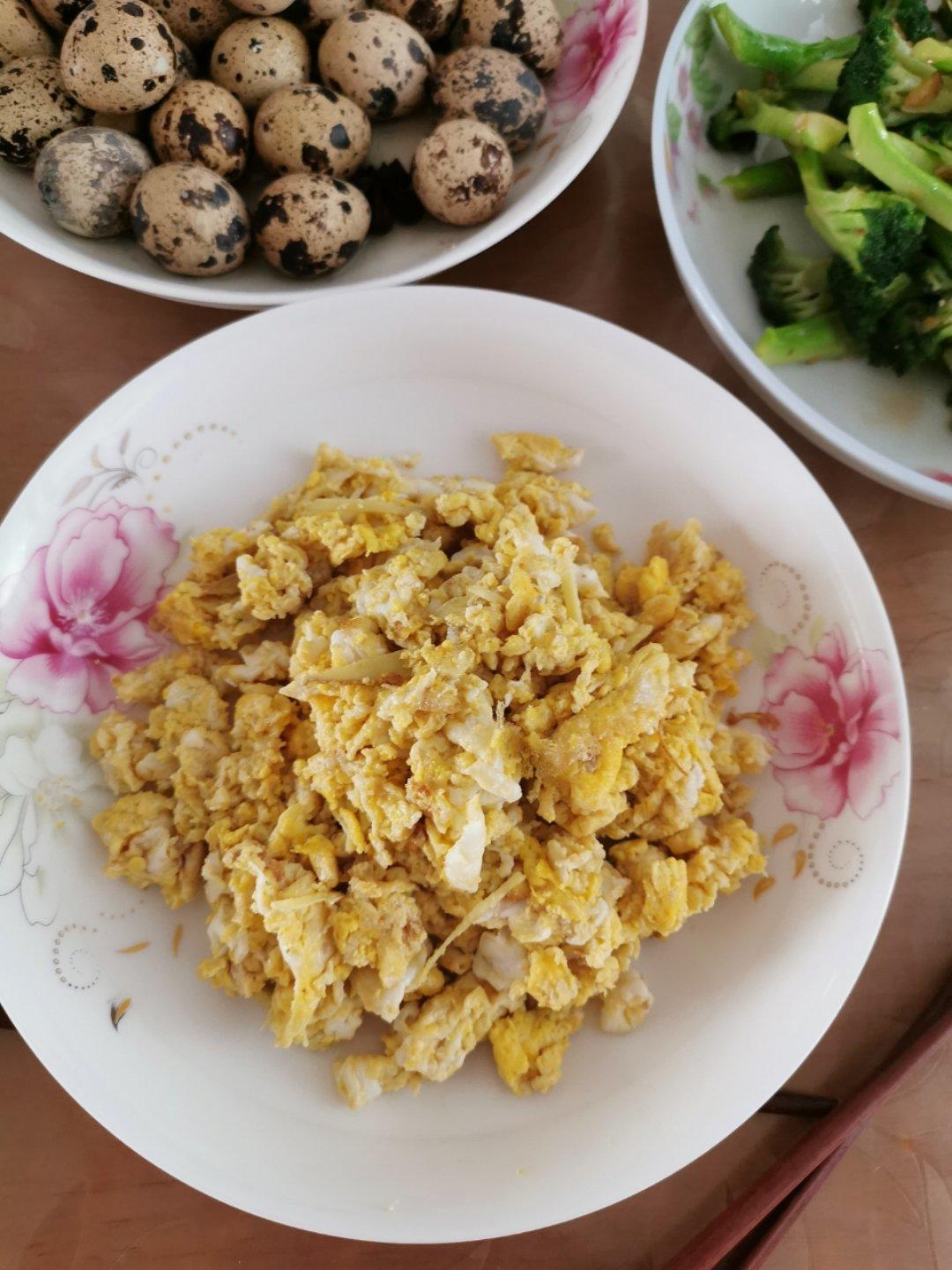 赛螃蟹（姜末炒蛋）