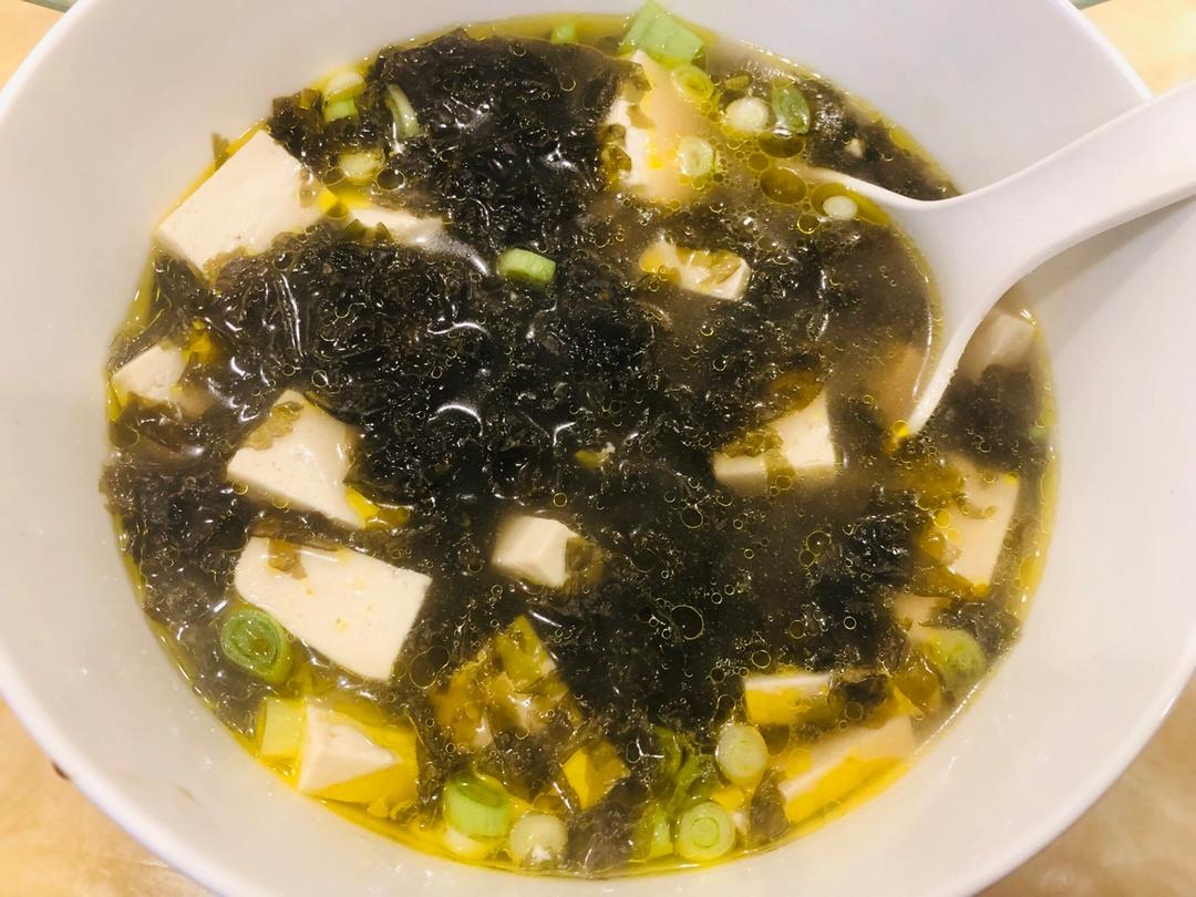 紫菜豆腐汤