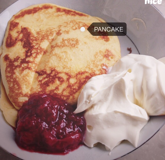 英式蜂蜜草莓松饼Pancake