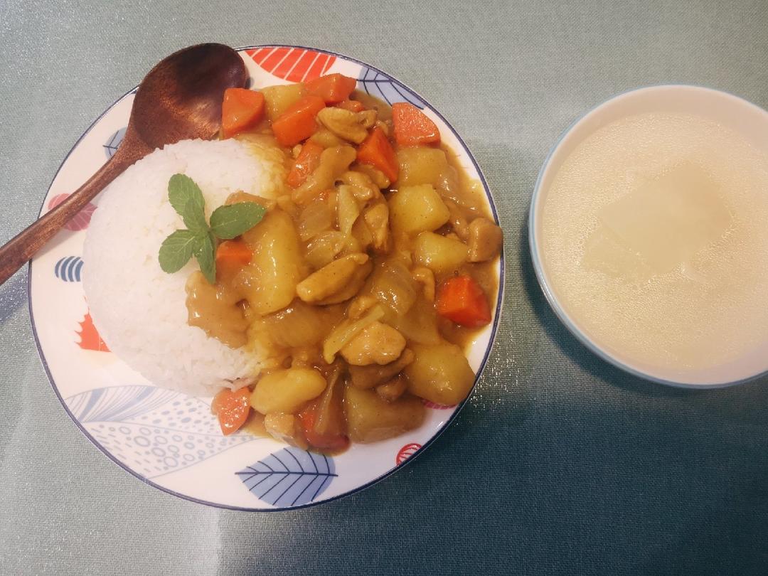 咖喱鸡肉饭