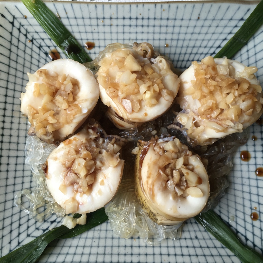 蒜蓉粉丝蒸鲍鱼
