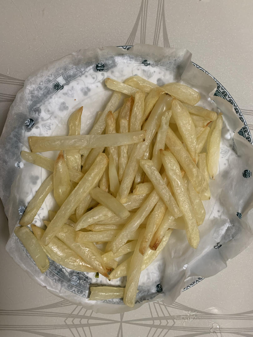 不用油也能炸出香脆好吃的薯条（空气炸锅版）