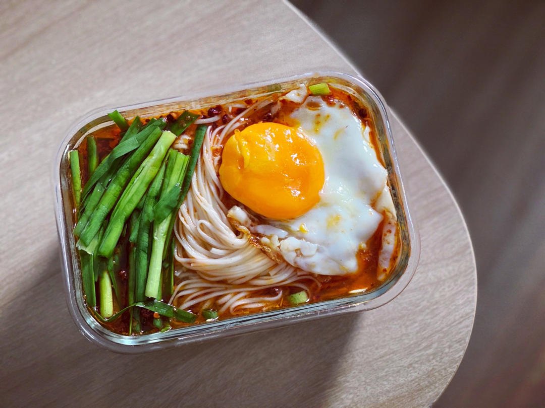 一个人吃饭