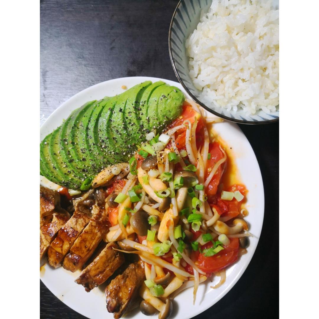 酷炫屌炸天好吃的煎鸡胸肉（香蒜蜂蜜煎鸡胸肉）