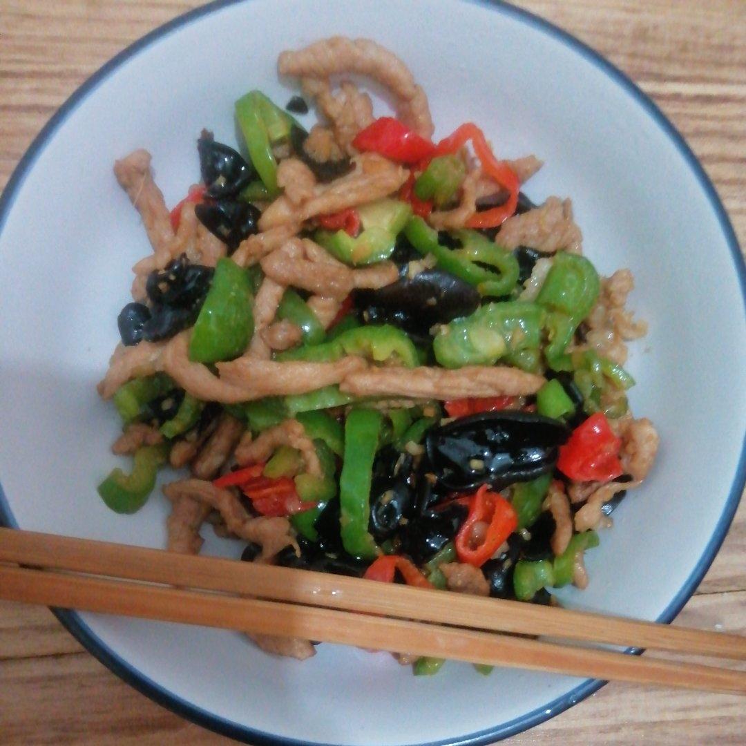 巨下饭的青椒炒肉丝