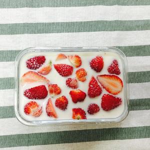 草莓牛奶羊羹的做法 步骤7