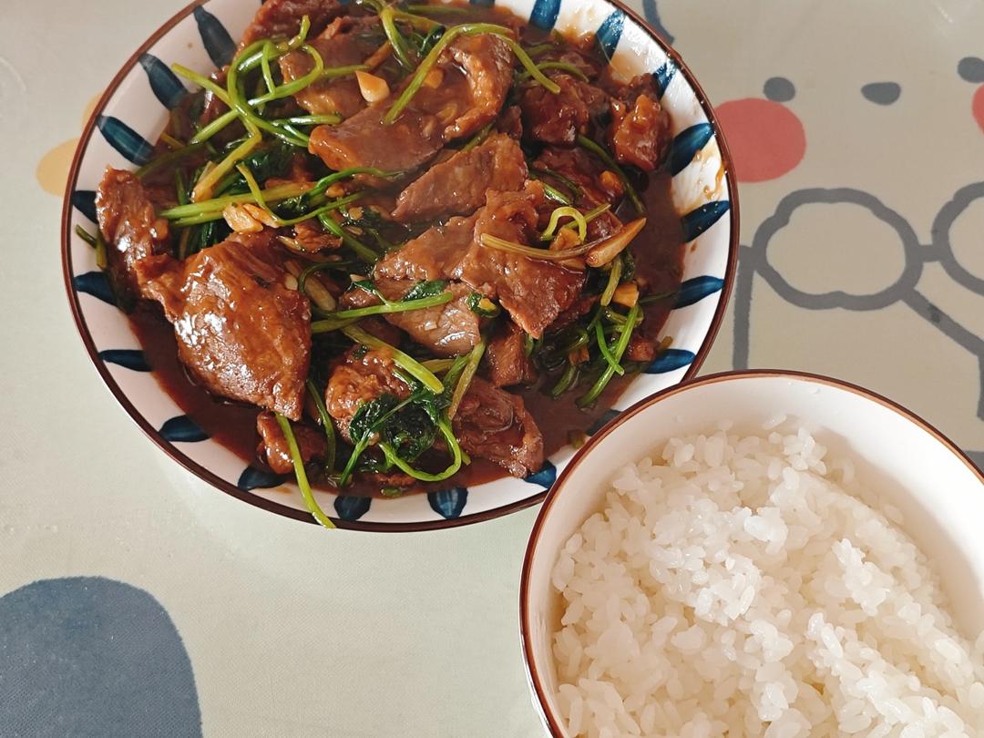 小炒牛肉