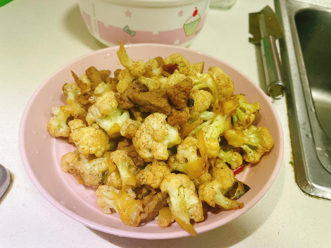 干煸菜花（花菜炒肉）
