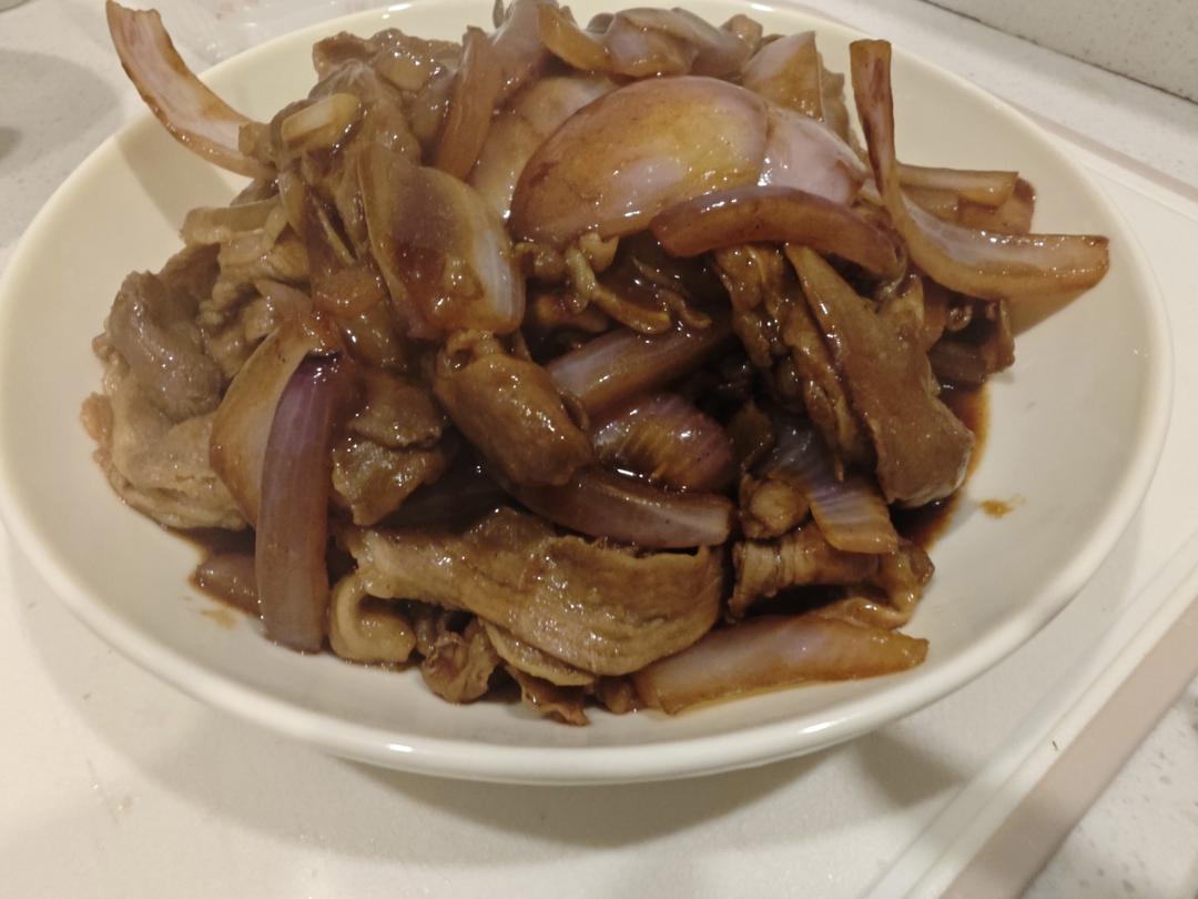 好吃到舔盘的秘制洋葱炒肥牛卷！拌饭巨香